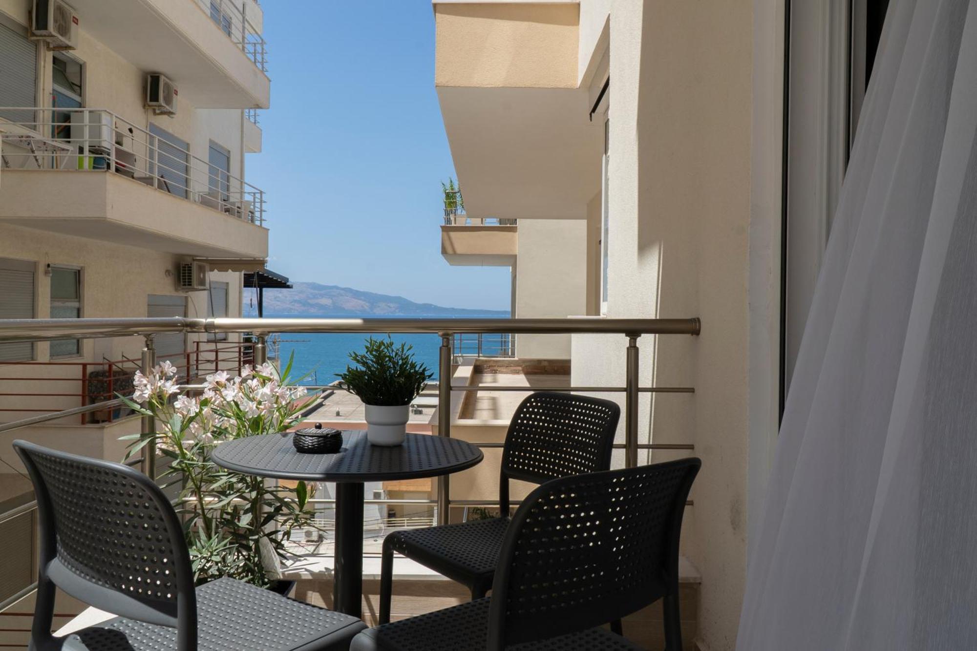 סרנדה Mateo Apartments מראה חיצוני תמונה