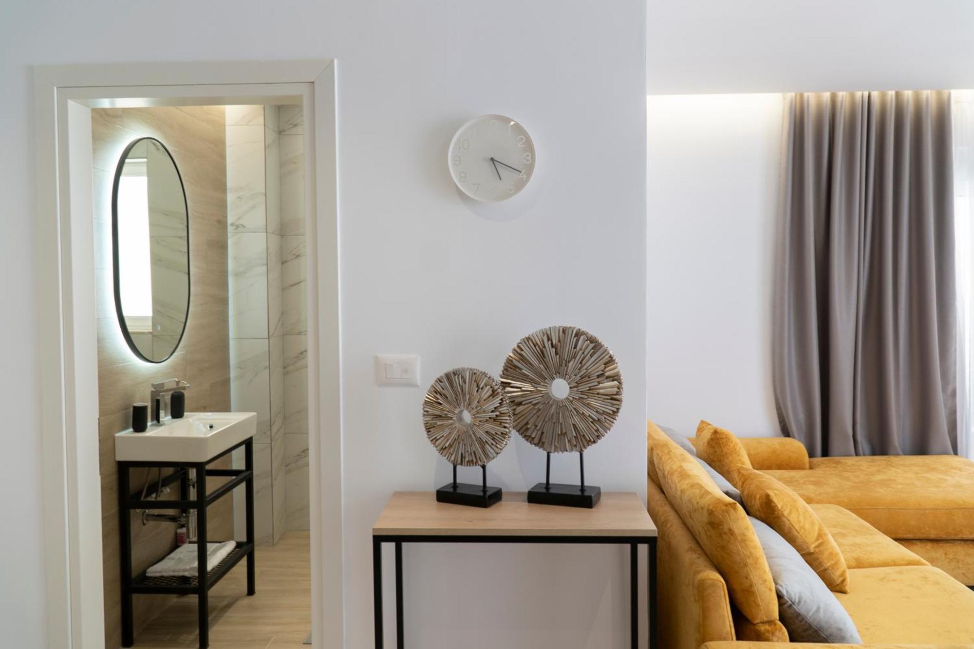 סרנדה Mateo Apartments מראה חיצוני תמונה