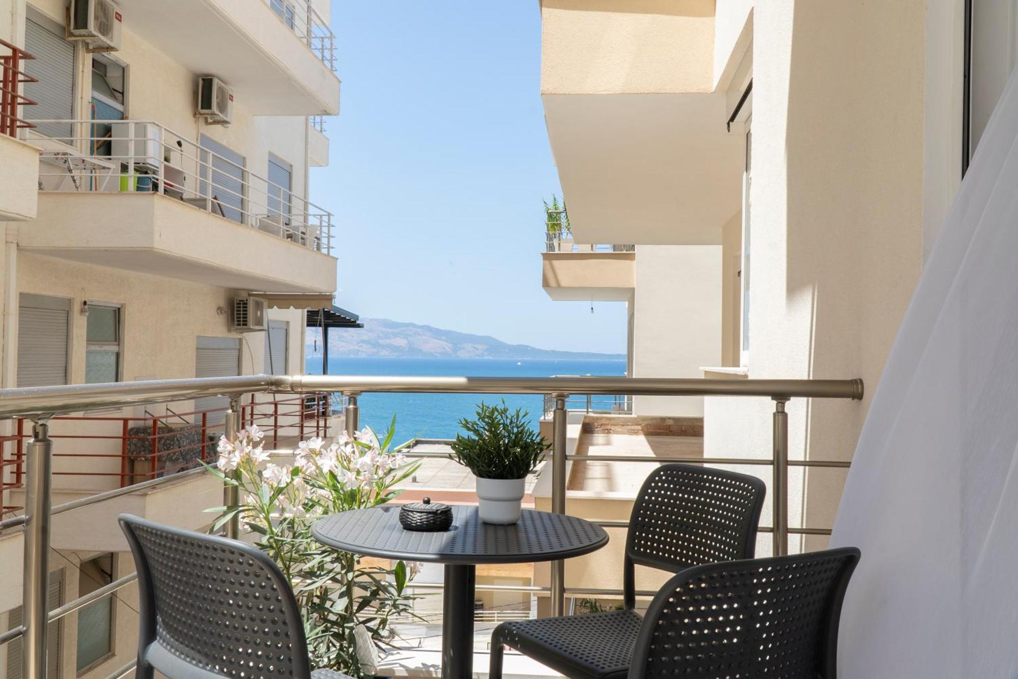 סרנדה Mateo Apartments מראה חיצוני תמונה