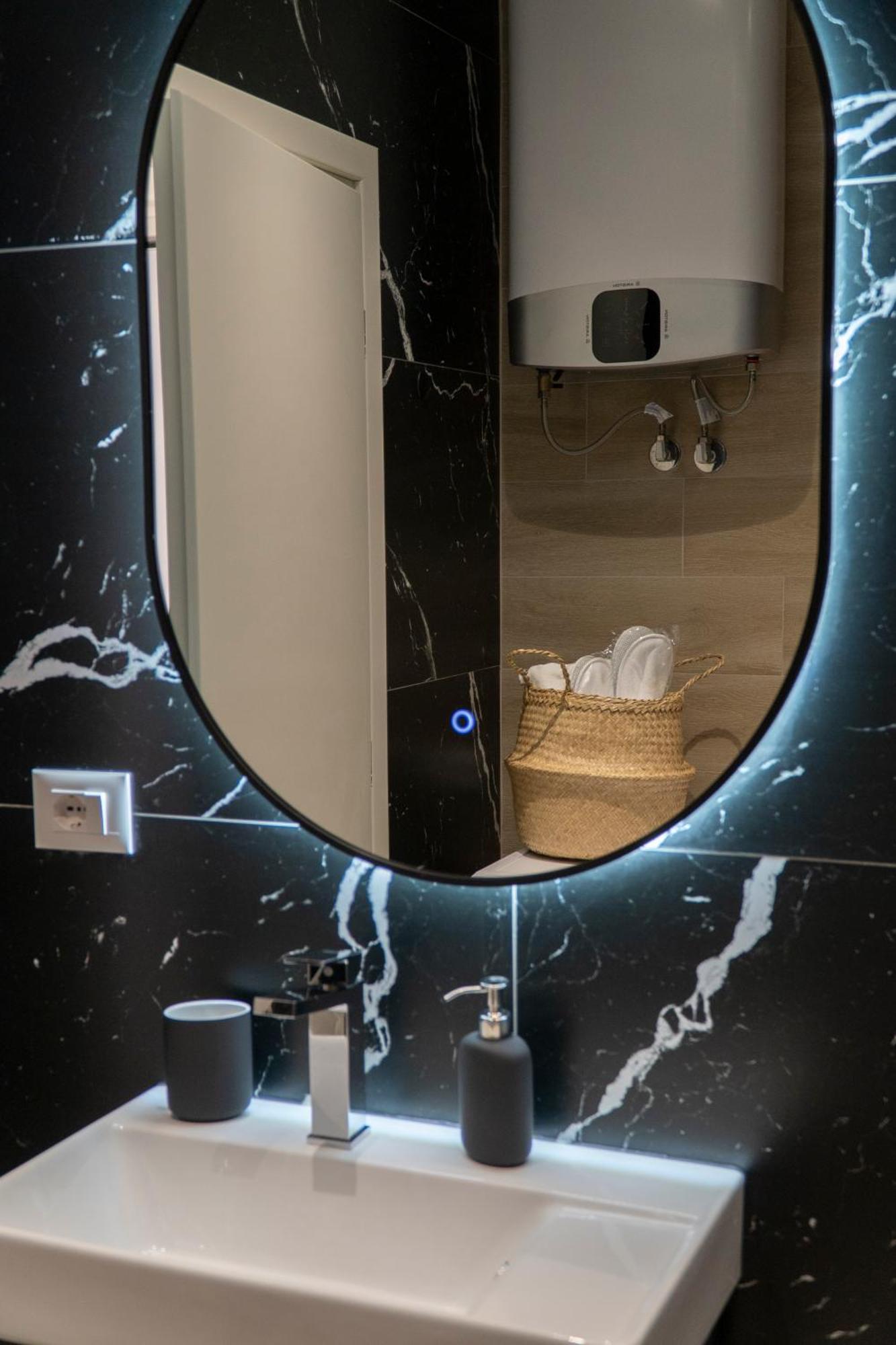 סרנדה Mateo Apartments מראה חיצוני תמונה