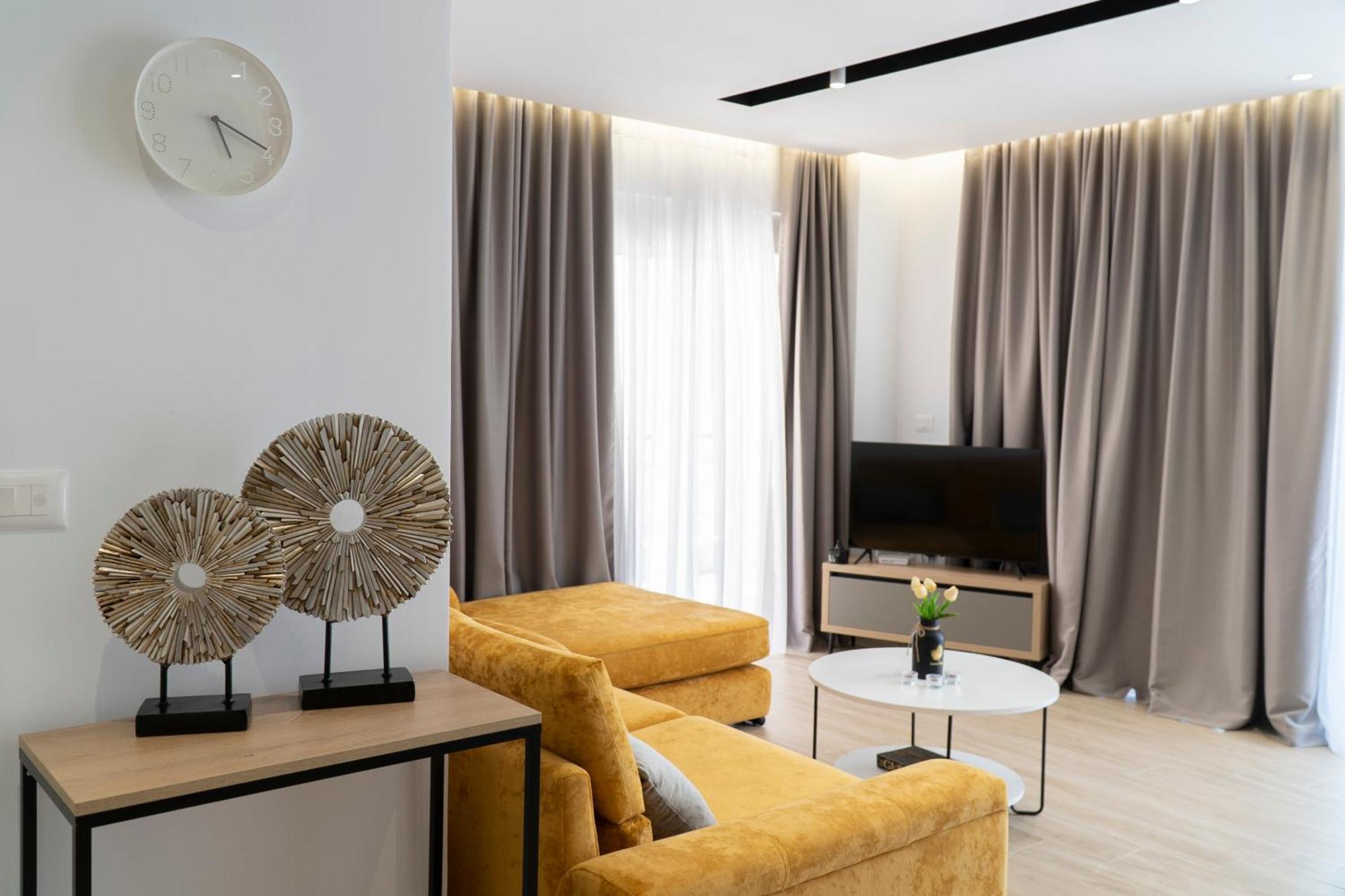 סרנדה Mateo Apartments מראה חיצוני תמונה