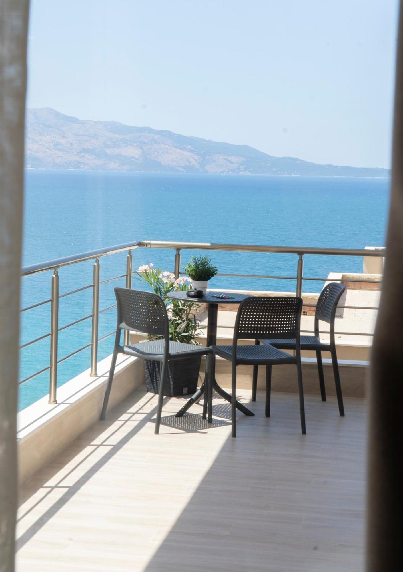 סרנדה Mateo Apartments מראה חיצוני תמונה